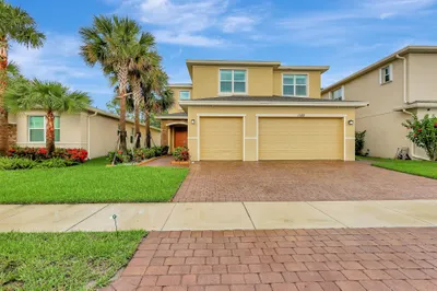 1188 NW Leonardo Circle 1