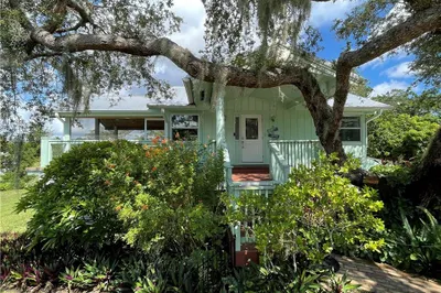 3108 SW Cedar Trail 1