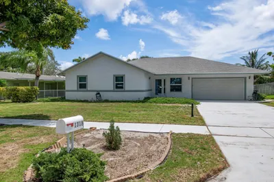 1318 NW 2nd Circle 1