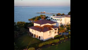 Waterfront Luxury Home in Jensen Beach!