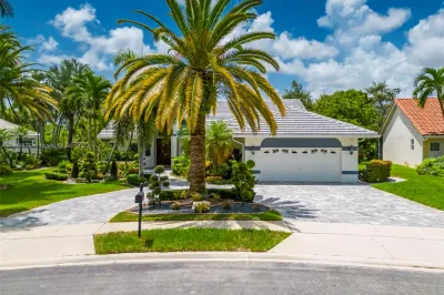 840 Cypress Pointe Dr W 1