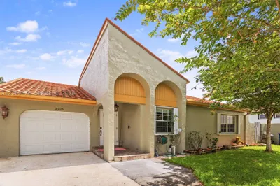 2905 Albatross Dr 1