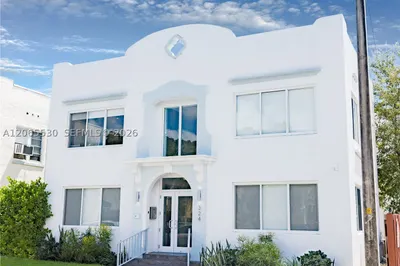 324 Mendoza Ave #5 1
