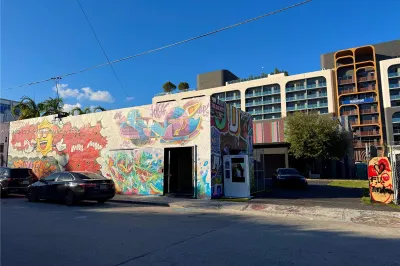 239 NW 26th St 1