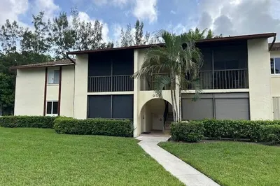 4871 Sable Pine Circle 1