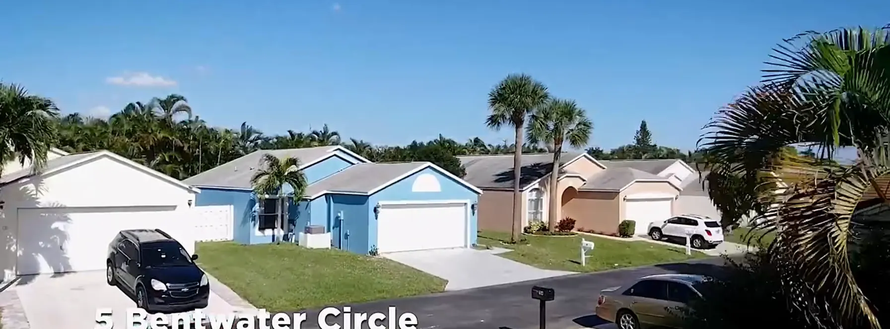 BEAUTIFUL IN BOYNTON LAKES!