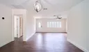 304 Circle W Photo
