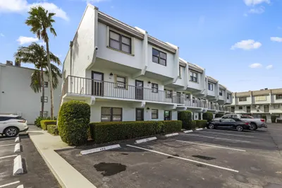 1300 Seaway Drive #7 1