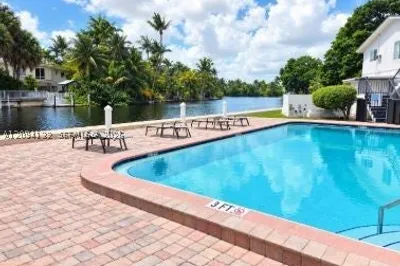 1816 E Oakland Park Blvd #78 1
