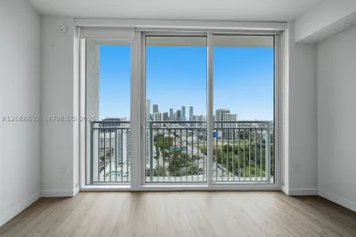 2000 Biscayne Blvd #2414 1