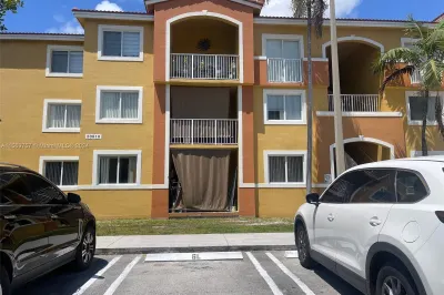20810 SW 87th Ave #102 1