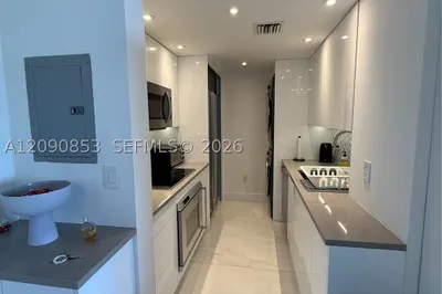 10275 Collins Ave #434 1