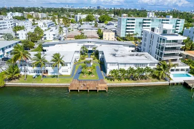 1940 Bay Dr #1 1