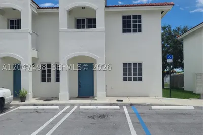 210 SW 3rd Ct 1