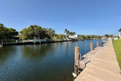 455 Paradise Isle Blvd #109 1