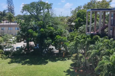 225 Bonnie Boulevard #405 1
