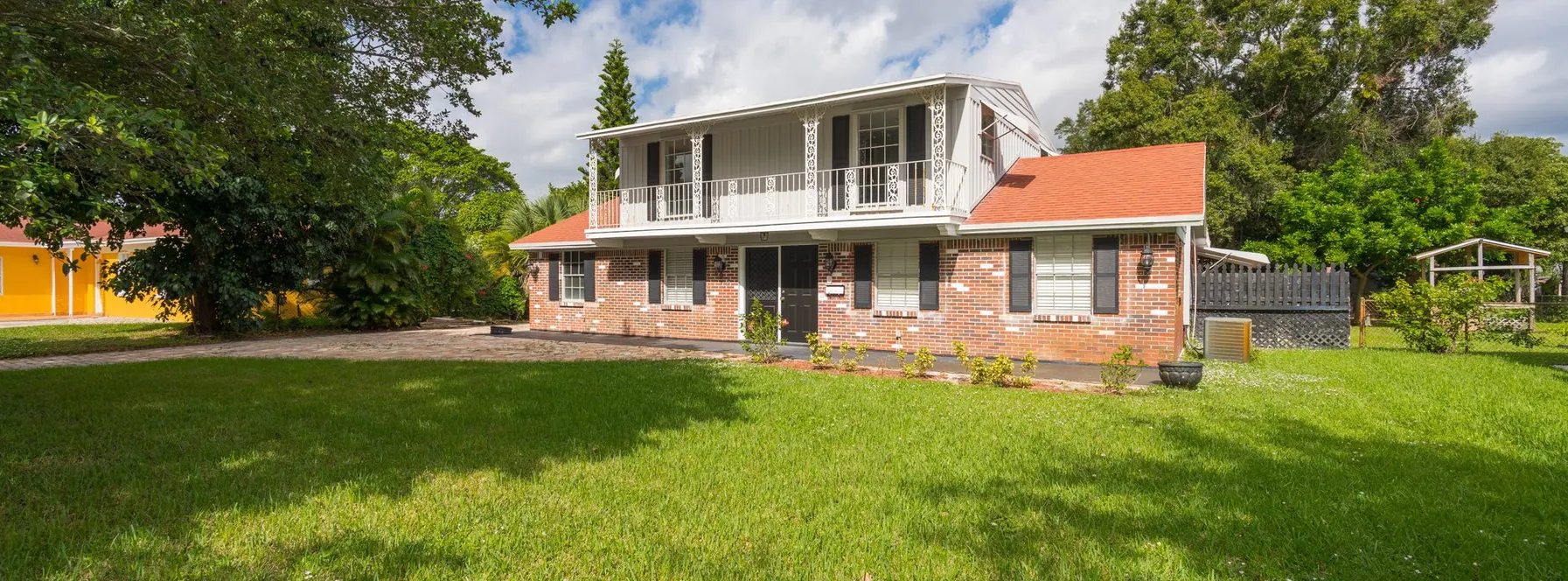 Just Listed | Lovely in Lake Park | 843 Northern Drive