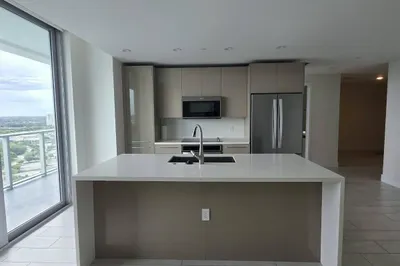 2000 METROPICA Way #2401 1