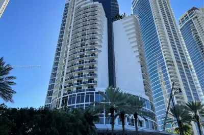 18001 Collins Ave #2912+Terrace 1