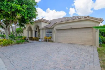 3968 W Hamilton 1