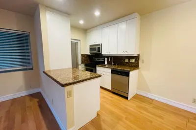 1423 HOLLY HEIGHTS Drive #7 1