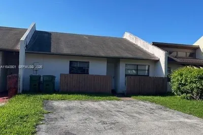 Townhome in the Villages of Homestead
