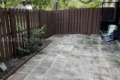11233 N Kendall #101E 1