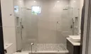 1372 Bayview Dr Photo