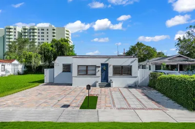 2376 NW 55th St 1