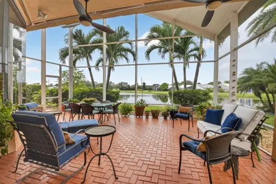 Screened Patio w/Lake View