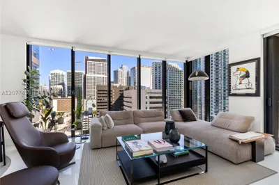 1010 Brickell Ave #1701 1