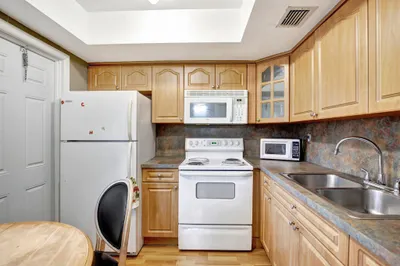 6730 Arbor Drive #110 1