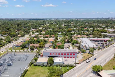 14444 W Dixie Hwy 1
