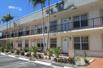 405 N Cypress Drive #4 1