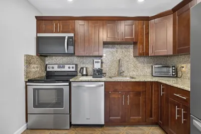 307 Wellington C 1