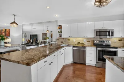 9259 VISTA DEL LAGO #18D 1