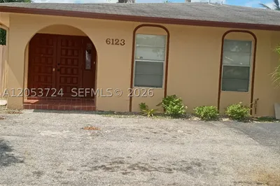 6123 SW 4th Pl 1