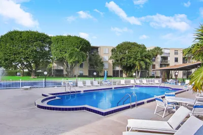 300 Waterway Drive S #407 1