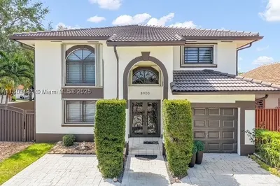 8900 NW 153rd Ter 1