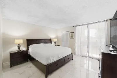 260 NW 76th Ave U207_001