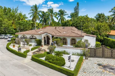 1150 N Biscayne Point Rd 1