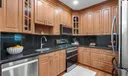 341 E 58th St Photo