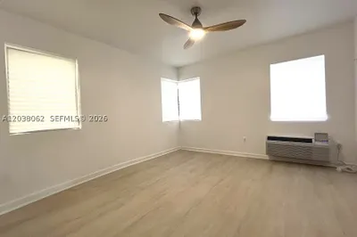 1027 Euclid Ave #5 1