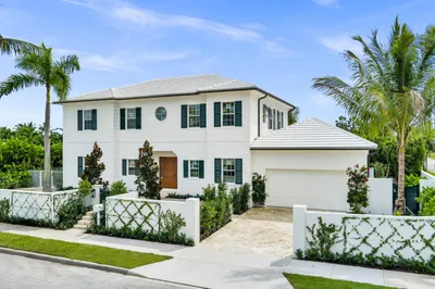 372 Franklin Road 1