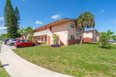 7491 SW 10th Ct #201B 1