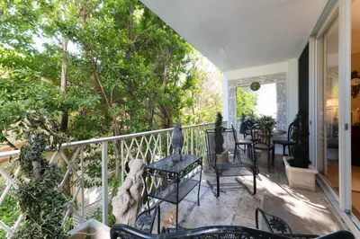 434 Chilean Avenue #2b 1