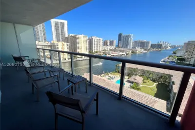 2602 E Hallandale Beach Blvd #1105 1