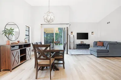 2180 NW 14th Street 1