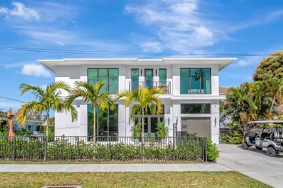 311 SE 3rd Street 1