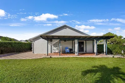 23361 W Country Club Dr W 0 1